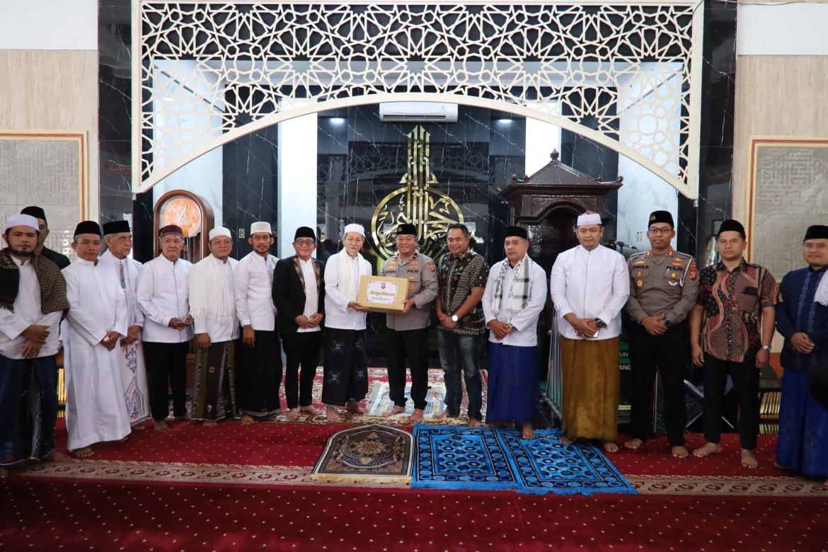 Wakapolda Banten Ajak Jamaah Jaga Kamtibmas Lewat Sholat Jumat Keliling   