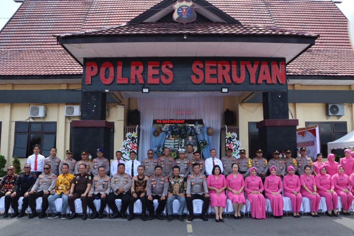 Kunker di Polres Seruyan, Kapolda Kalteng Ingatkan Pentingnya Pelayanan Humanis dan Penegakan Hukum Yang Berkeadilan   