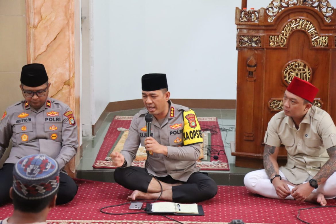 Dialog Hangat di Masjid Al Muhajirin, Polisi Terima Keluhan Warga Soal Keamanan Lingkungan   