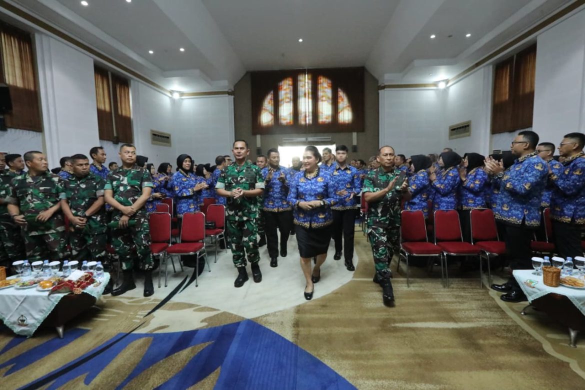 Pengukuhan Pengurus Korpri Sub Unit Kodiklatad, Pussenkav, Secapaad, dan Disjarahad: Perkuat Profesionalisme ASN TNI AD