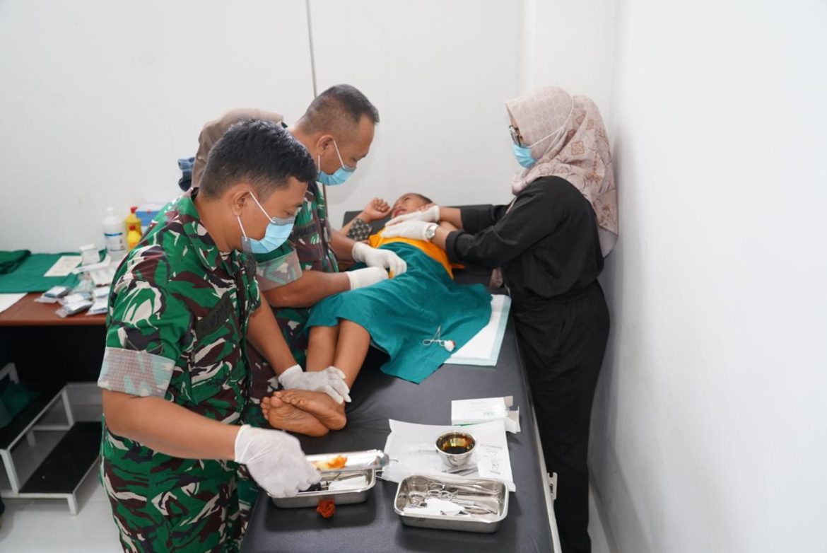 Bakti Kesehatan Kodam XVIII/Kasuari, Hadirkan Senyum dan Harapan Baru bagi Warga Papua Barat dan Papua Barat Daya   