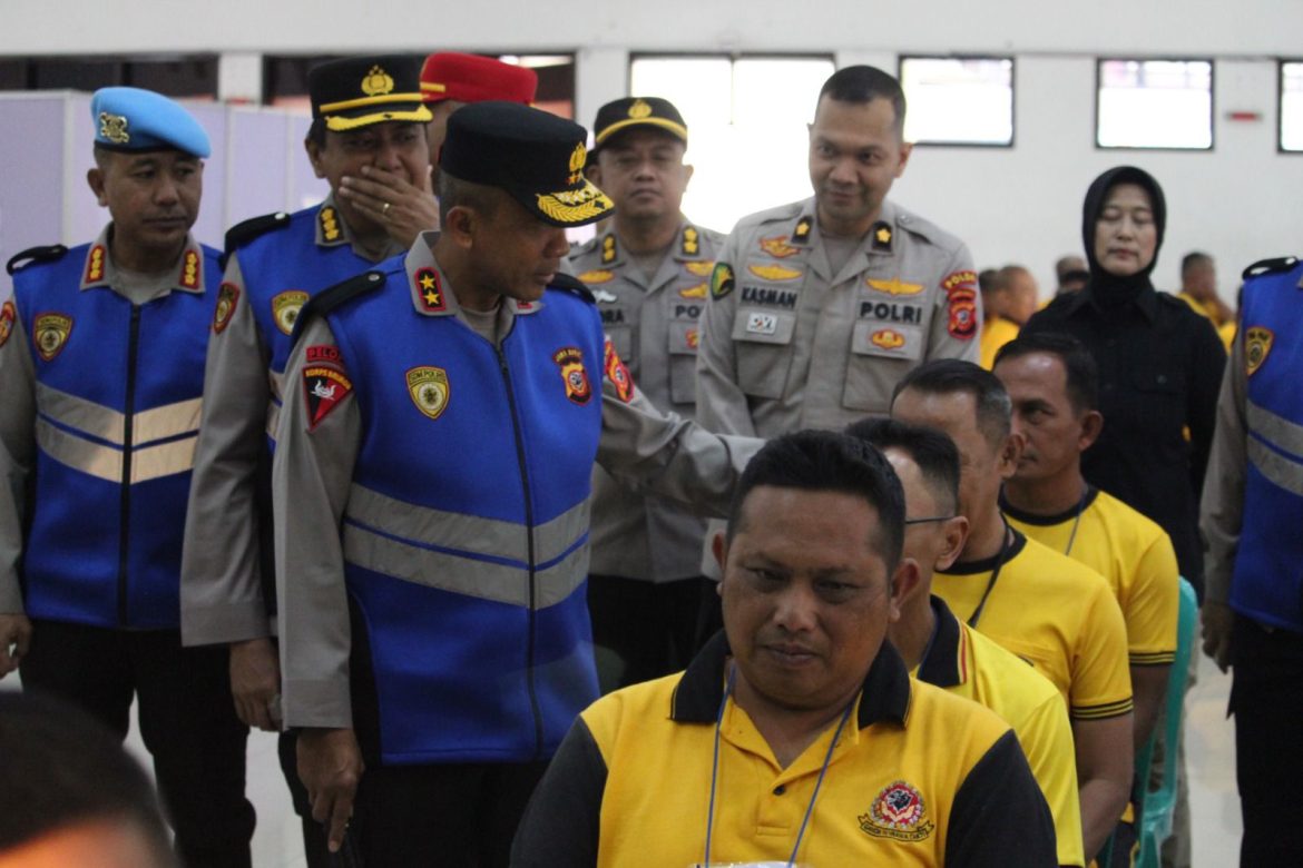 Kapolda Jabar Tinjau Rikkes Seleksi PAG dan SBP, Momen Peningkatan Karier Anggota Polri   
