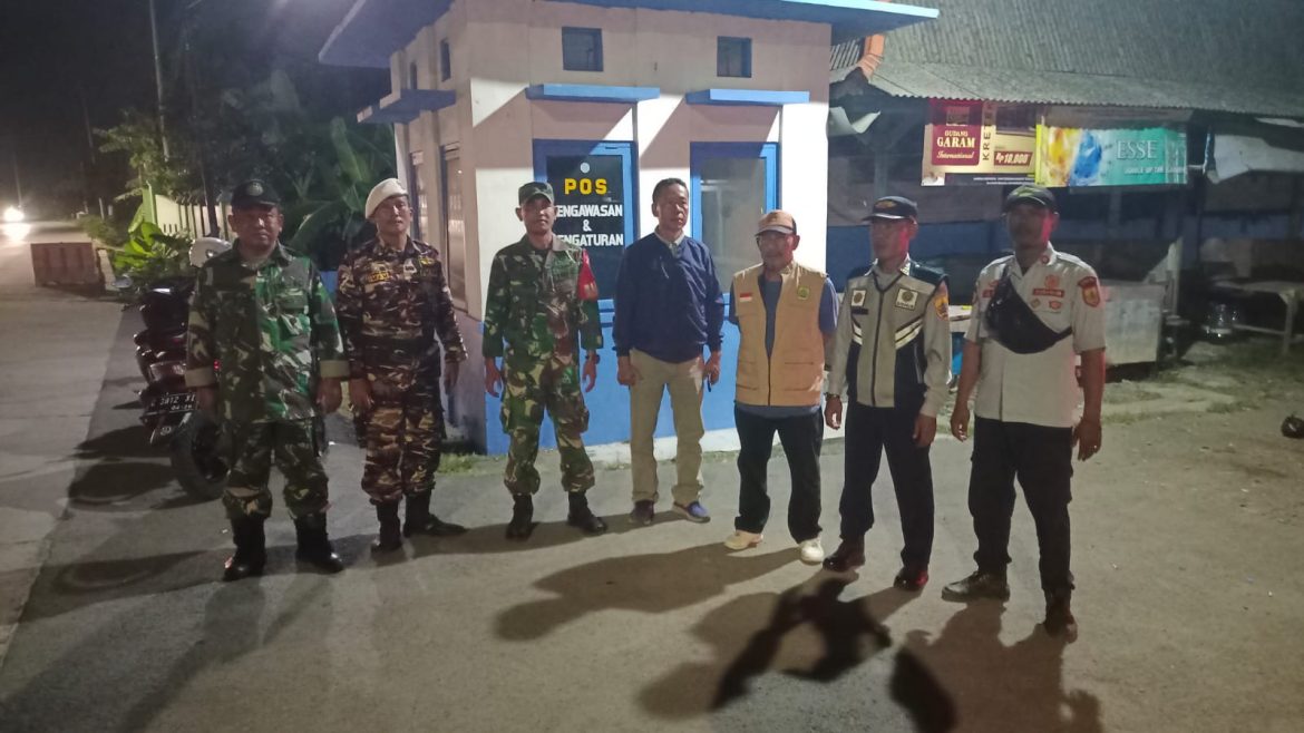 Ciptakan Rasa Aman Koramil Comal Bersinergi Melaksanakan Patroli Gabungan