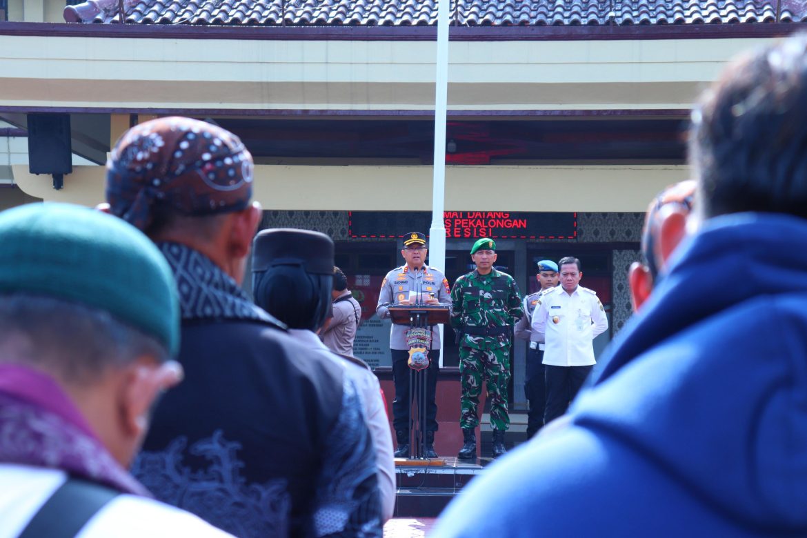 Polres Pekalongan Gelar Apel Pamswakarsa, Kapolres: Sinergi TNI, Polri, dan Masyarakat Kunci Kondusifitas Wilayah
