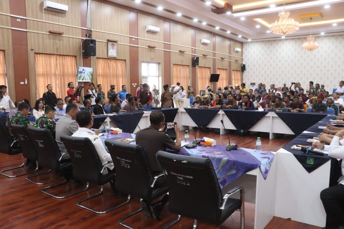 Kapolres Simalungun Tegas Himbau Kedua Belah Pihak Menahan Diri, Polri Berdiri Netral dalam Sengketa Lahan TPL-Lamtoras   