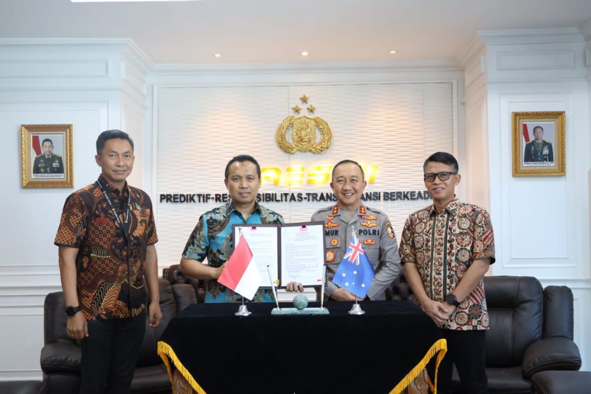 Polri dan AFP Resmikan Rencana Kerja Bersama untuk Perkuat Penanggulangan Penyelundupan Manusia   
