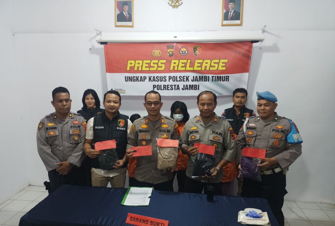 Tiga Emak-Emak Diduga Sindikat Copet di Amankan Polsek Jambi Timur    