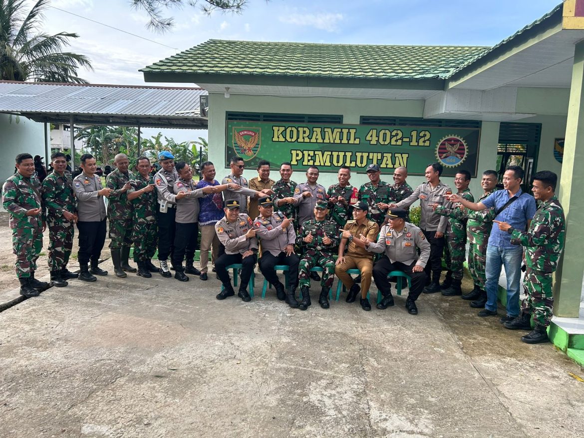 Sinergitas TNI–POLRI, Polsek Pemulutan Beri Ucapan Selamat HUT TNI ke-80 di Koramil 402-12 Pemulutan