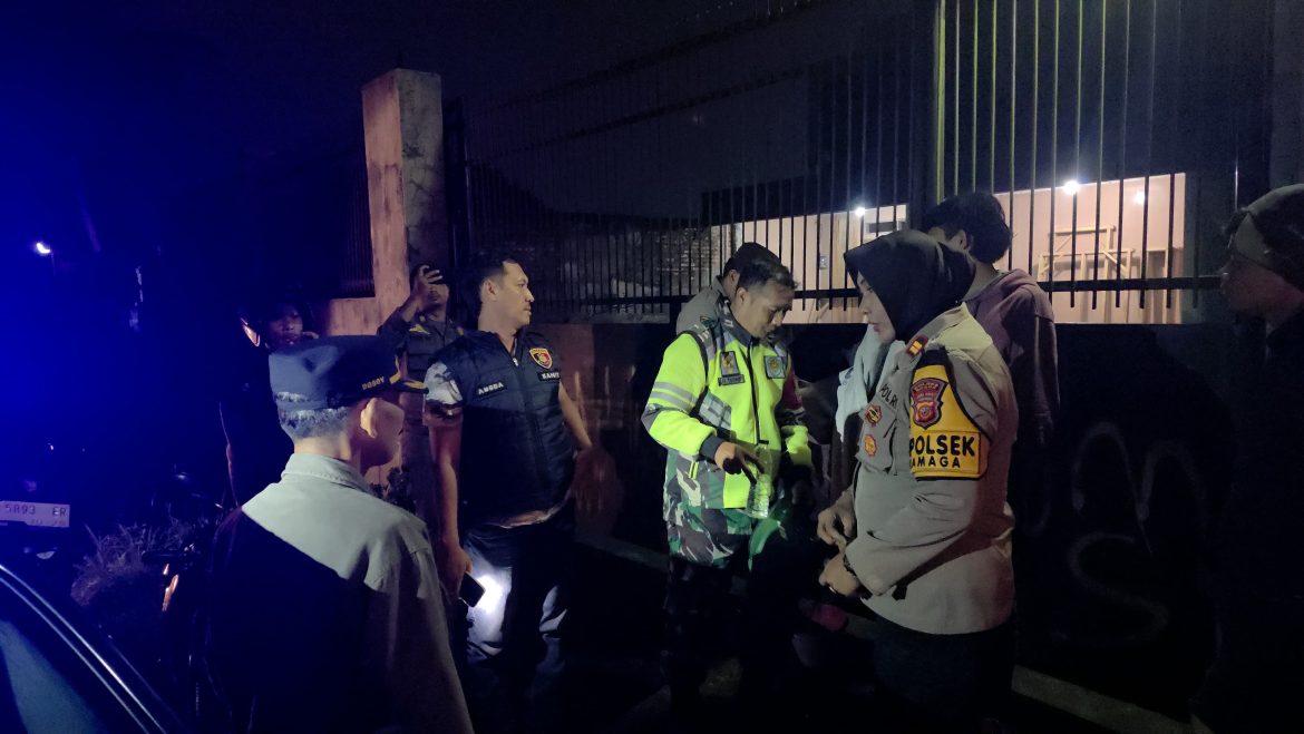 Kapolsek Dramaga Bersama Forkompimcam Kec Dramaga Giat Patroli KRYD Gabungan 3 Pilar Antisipasi Gangguan Kamtibmas, Pastikan Wilayah Hukum Kecamatan Dramaga Aman Kondusif   