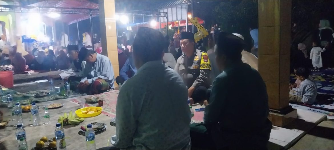Bhabinkamtibmas Desa Mekarsari Sambang Warga, Beri Himbauan Kamtibmas Saat PHBI Maulid Nabi Muhammad SAW 1447 H   
