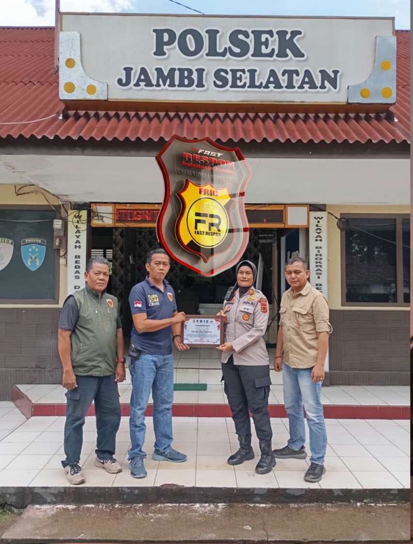 DPW FRIC Jambi. Berikan Penghargaan Kepada Polsek Jambi Selatan, Apresisasi Tangkap Pelaku Pencurian dan Pembunuhan Di Talang Bakung    