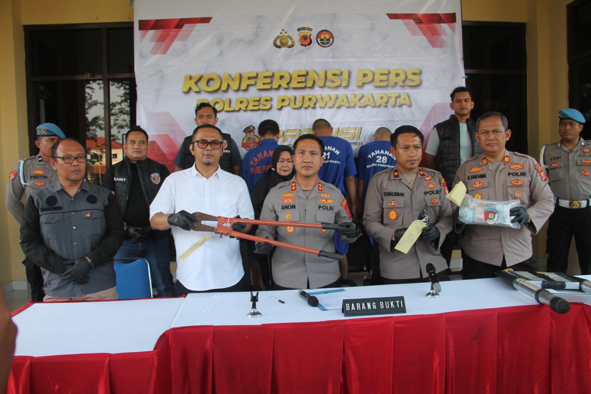 Polisi Bongkar Sindikat Pencurian, 3 Pelaku Asal Karawang Dibekuk!   