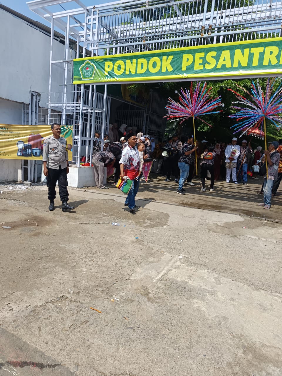 Bhabinkamtibmas Polsek Leuwiliang sambang warga dalam rangka harkamtibmas di wilayah   