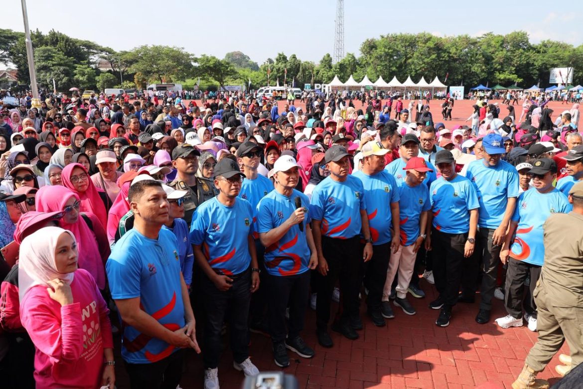 Semarak HUT ke-25 Provinsi Banten, Kapolda Banten Dorong Masyarakat Hidup Sehat Dan Kompak   