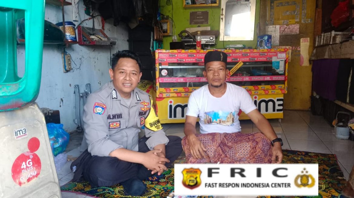 Bhabinkamtibmas sambang warga jalin kedekatan dengan masyarakat   