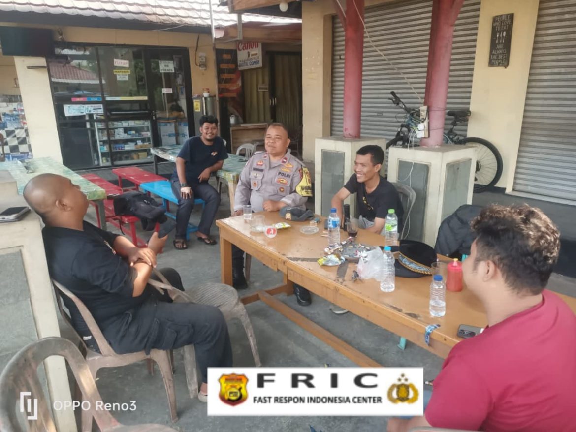 Bhabinkamtibmas Polsek Cileungsi Melaksanakan Kegiatan Cooling System, Ajak Warga Jaga Kondusifitas dan Cegah Gangguan Kamtibmas