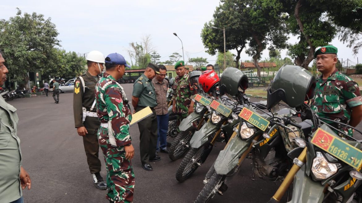 Anggota Kodim Pemalang Terima Sosialisasi dari Subdenpom IV/1-2 Pekalongan Terkait Penggunaan Lampu Rotator, Strobo, dan Sirine