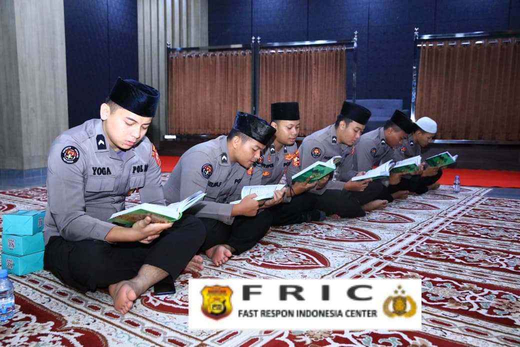 Jumat Berkah, Divisi Humas Polri Gelar Khataman dan Doa Bersama   