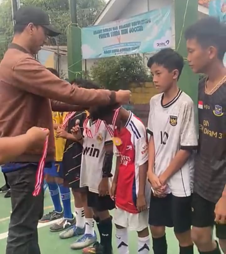 Babinsa Drajat Dampingi Karang Taruna Ikuti PORGA HUT ke-44 Kelurahan Drajat, Simaja Utara Juara Mini Soccer.