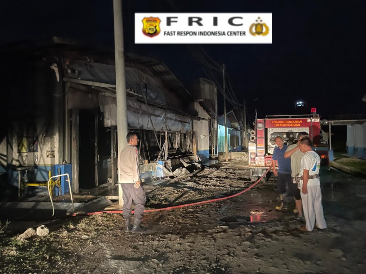 Polsek Pamarayan “PECAK” dan “DAMKAR” Berhasil Madamkan Kobaran Api Dalam Waktu Singkat   