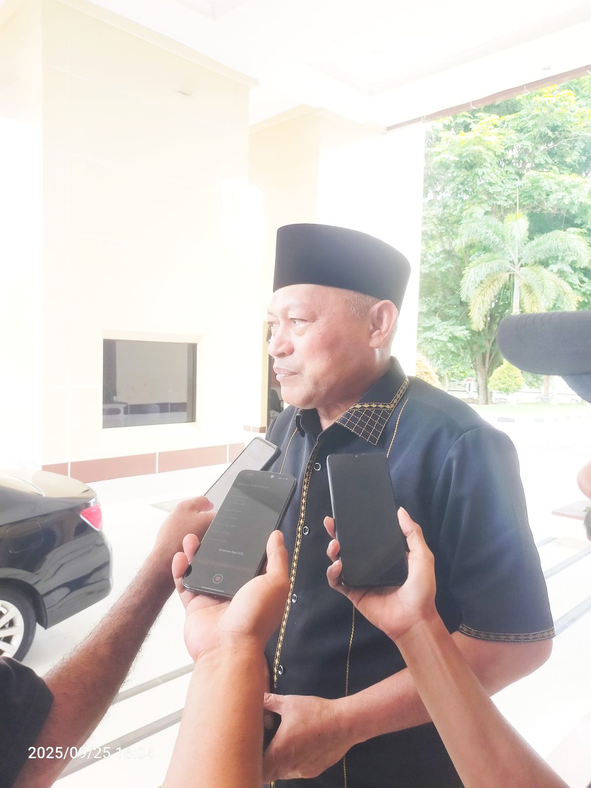 Jelang Peringati Hari Jadi, Wagub Sarbin Sehe Resmi Launching Logo HUT Provinsi Malut Ke-26