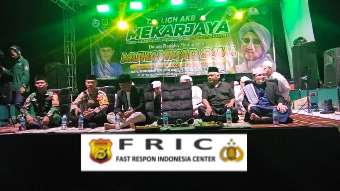 Kapolsek Ciomas Hadiri Tabligh Akbar Peringatan Maulid Nabi Muhammad SAW di Desa Mekarjaya   