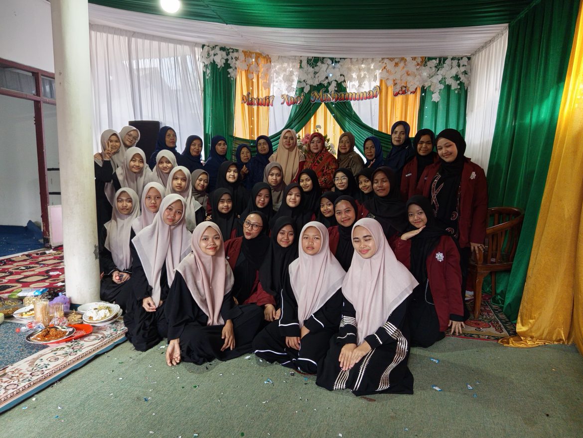 Pondok Pesantren Darul Ibtida Al Falah, Megamendung Mengadakan acara Maulid Tahunan   