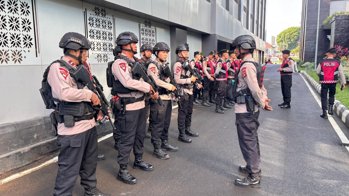 Apel Pelaksanaan Operasi Sikat Musi II Tahun 2025  di Polda Sumsel