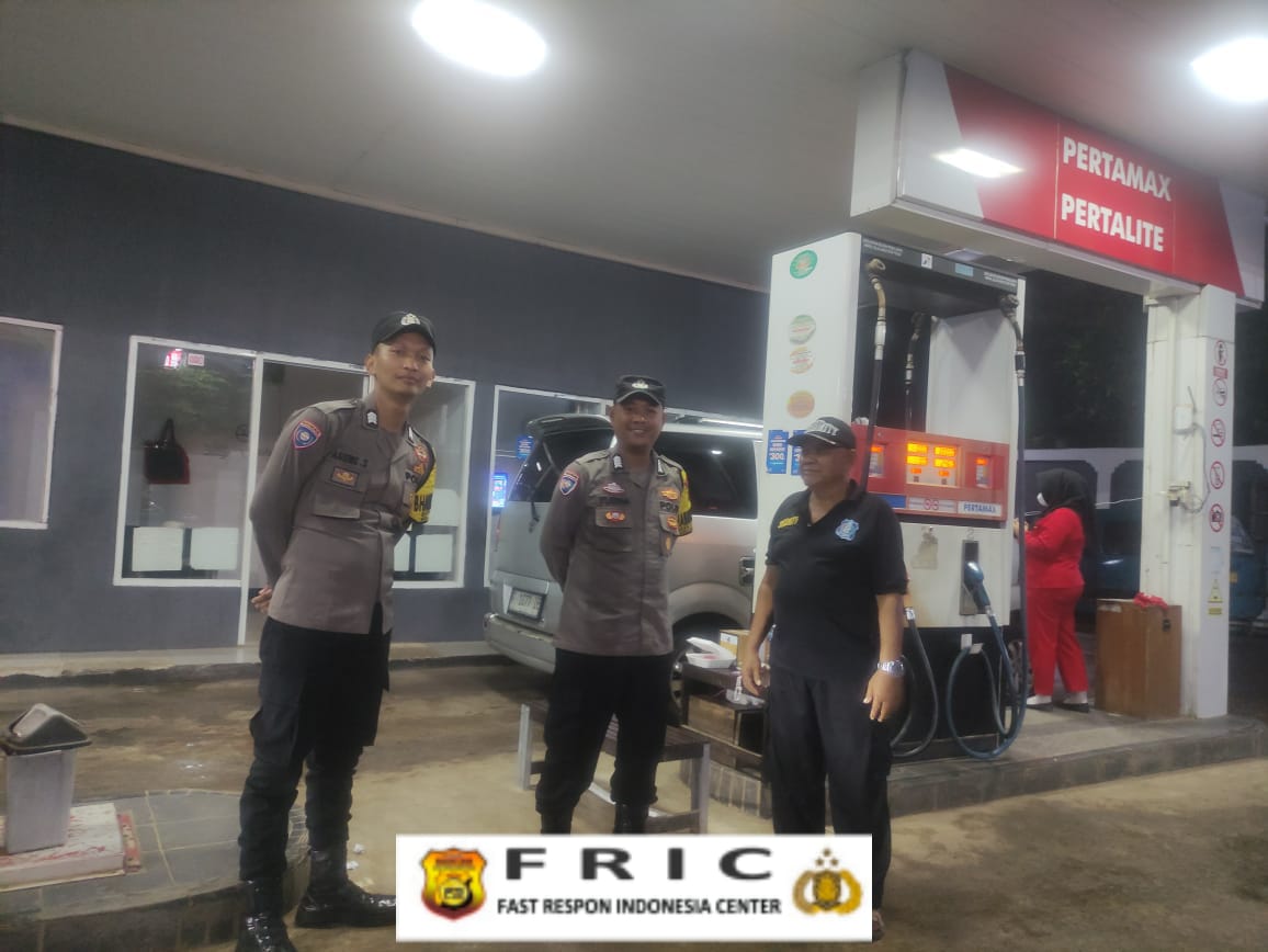 Polsek Nanggung tingkatkan patroli malam cegah gangguan kamtibmas di wilayah hukum Polres Bogor   