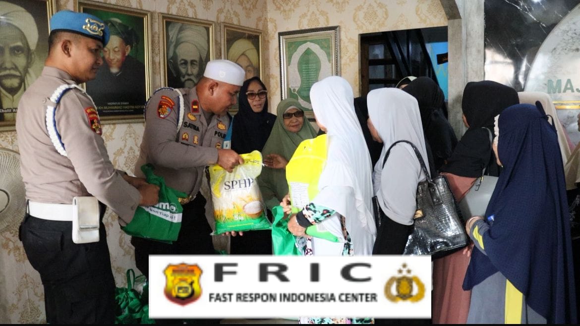 Propam Polresta Bandara Soetta Gelar Bakti Sosial “Jumat Berkah” di Jakarta Barat   