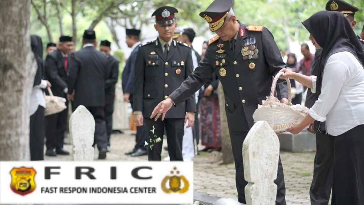 Wakapolda Aceh Ikuti Upacara Ziarah Nasional Hari Pahlawan di TMP   