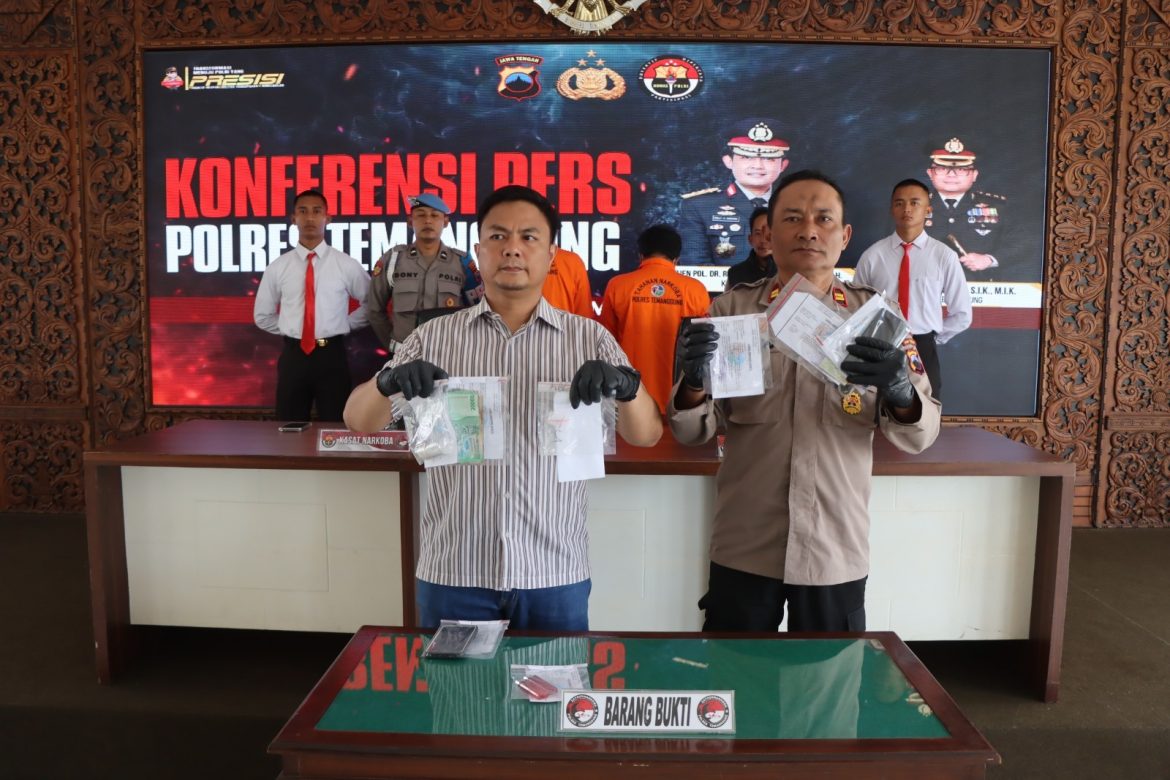 Tergiur Untung Besar, Dua Warga Ngadirejo Nekat Edarkan Narkoba Jenis Sabu