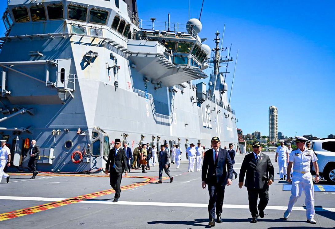 Kunjungan Kenegaraan Presiden RI Meninjau Langsung Kapal HMAS Canberra di Garden Island Naval Base   