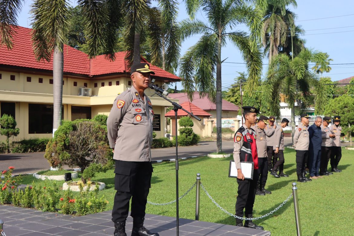 Polres Ogan Ilir Gelar Apel Pagi, Kabag SDM Tekankan Profesionalisme dan Kepedulian Terhadap Keluarga