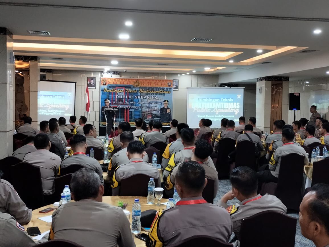 Guna Tingkatkan Kemampuan Komunikasi, Sat Binmas Polres Ogan Ilir Ikuti Bimtek Public Speaking
