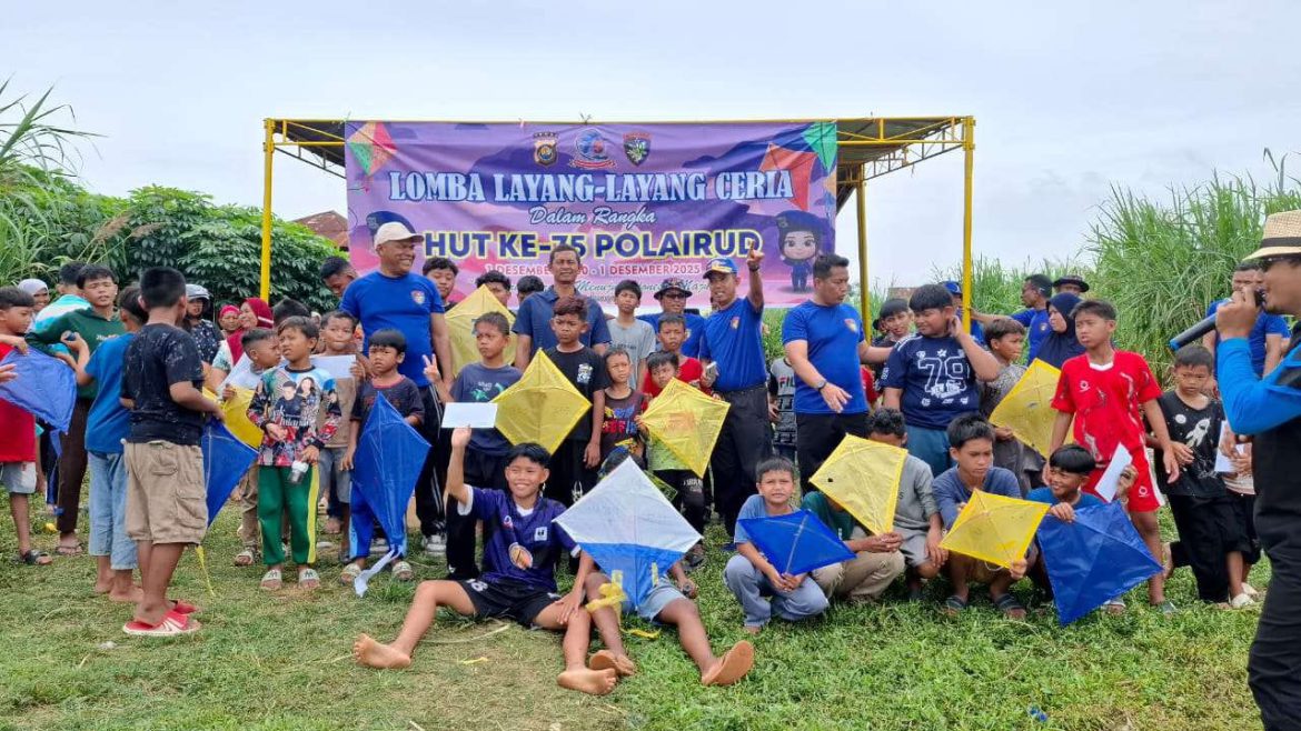 Polri Sahabat Anak, Ditpolairud Polda Jambi Gelar Lomba Layang-Layang Ceria di Tepian Sungai Batanghari