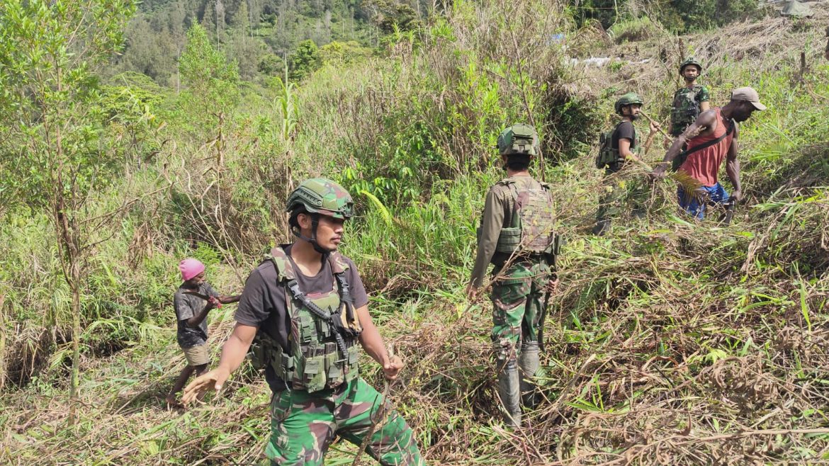 Jaya Sakti Menyapa, Warga Ogeapa dan Ngagemba Bantu Bersihkan TK atau Pos Maya Sebagai Wujud Kepedulian dan Kebersamaan