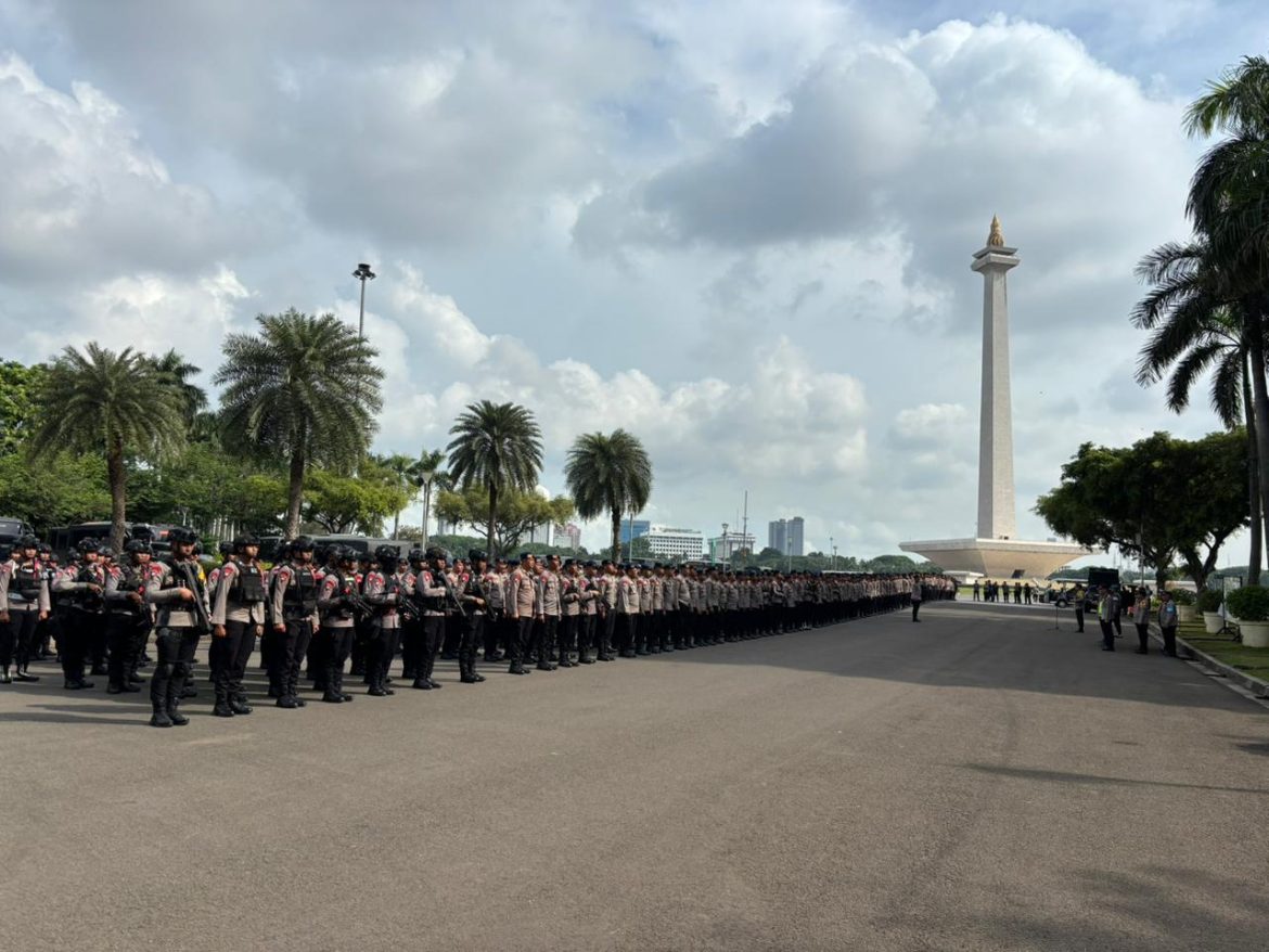 Polda Metro Jaya Kerahkan 6.403 Personel untuk Pelayanan Aksi Unras di Jakarta