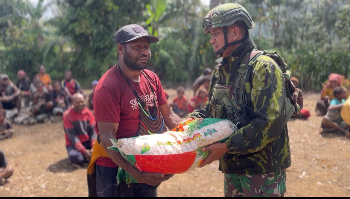 Jaya Sakti Berbagi. Pos Engganengga Bantu Gereja, Sambut Natal dan Tahun Baru