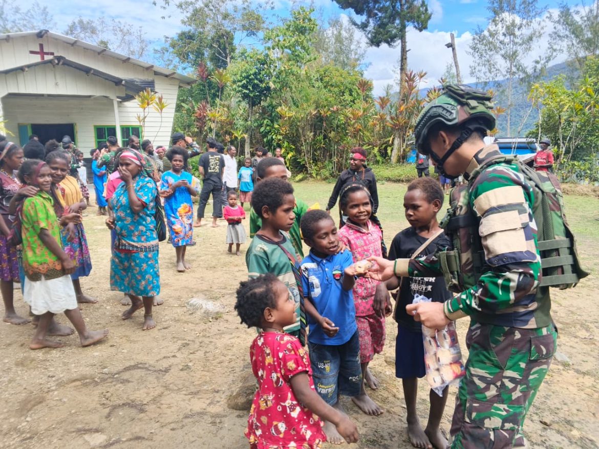 Jaya Sakti Peduli dan Berbagi. Roti dari Satgas, Motivasi untuk Anak-anak Pogapa
