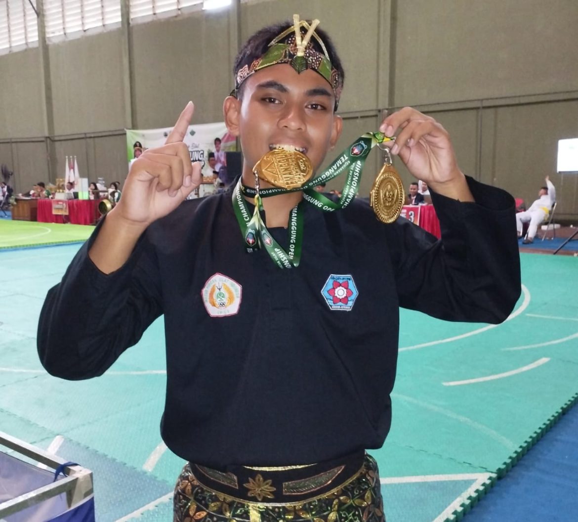 Akbar Ridho Hartono Raih Dua Medali Emas di Kejuaraan Pencak Silat Temanggung Championship 2025