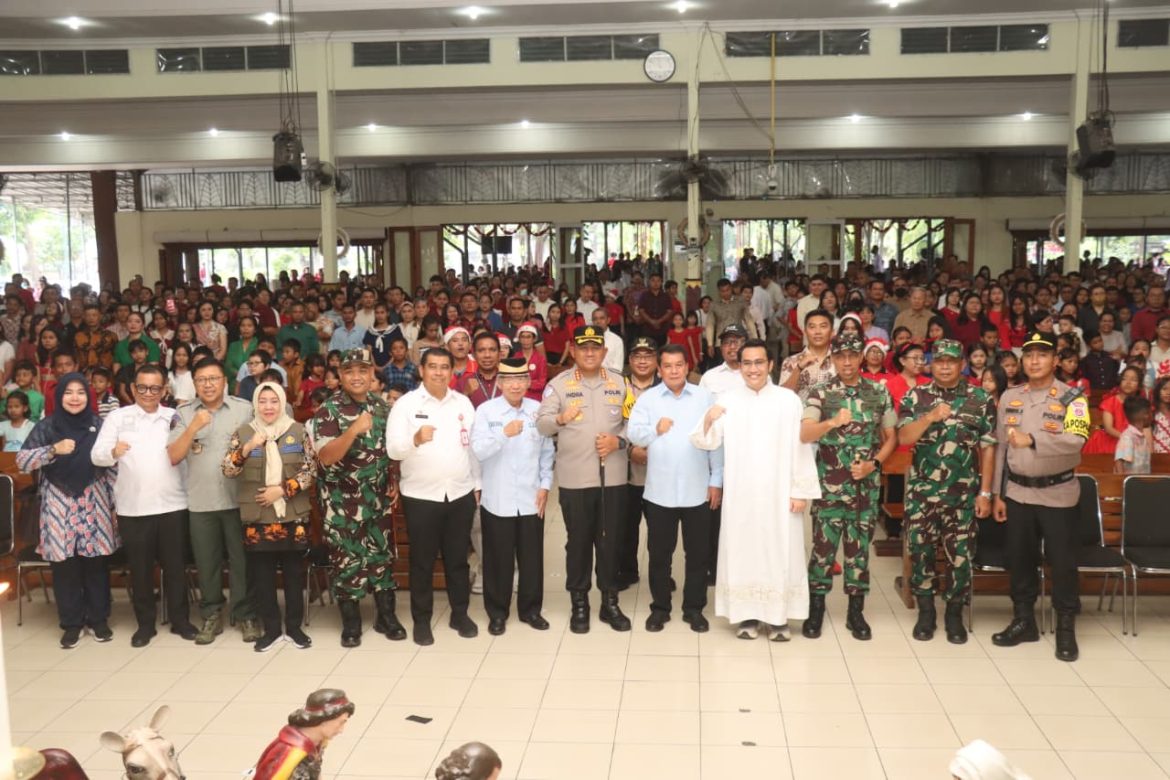 Amankan Hari Raya Natal, Kapolresta Tangerang dan Forkopimda Sambangi Gereja