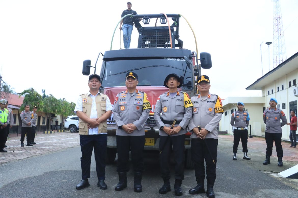 Wakapolri Beri Dukungan Alat Berat untuk Percepat Pemulihan Pascabencana di Aceh Utara