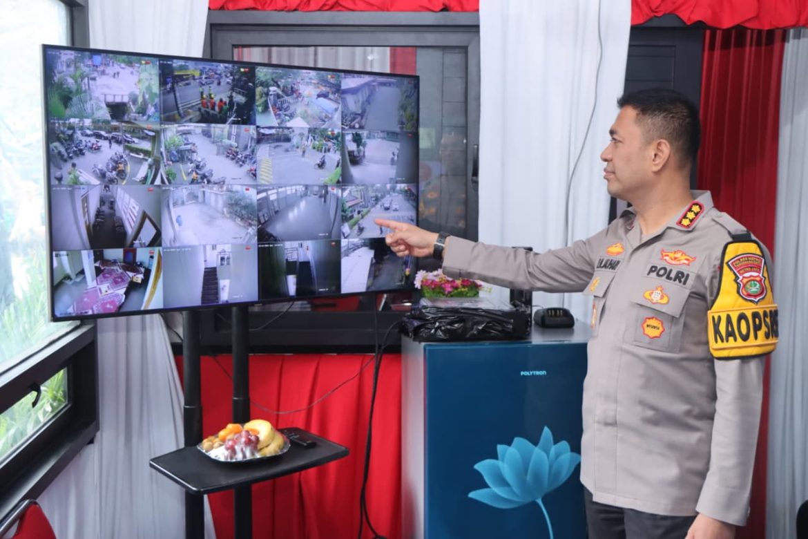 Kapolres Metro Tangerang Kota Cek Kesiapan Pos Pam dan Pos Yan Ops Lilin Jaya 2025