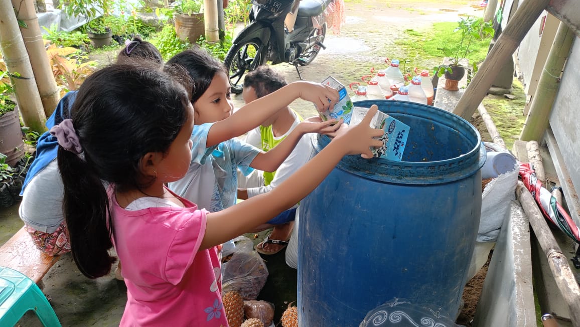 Tak Hanya Jurnalistik, A-PPI Magelang Raya Edukasi Pembuatan Pupuk Hayati