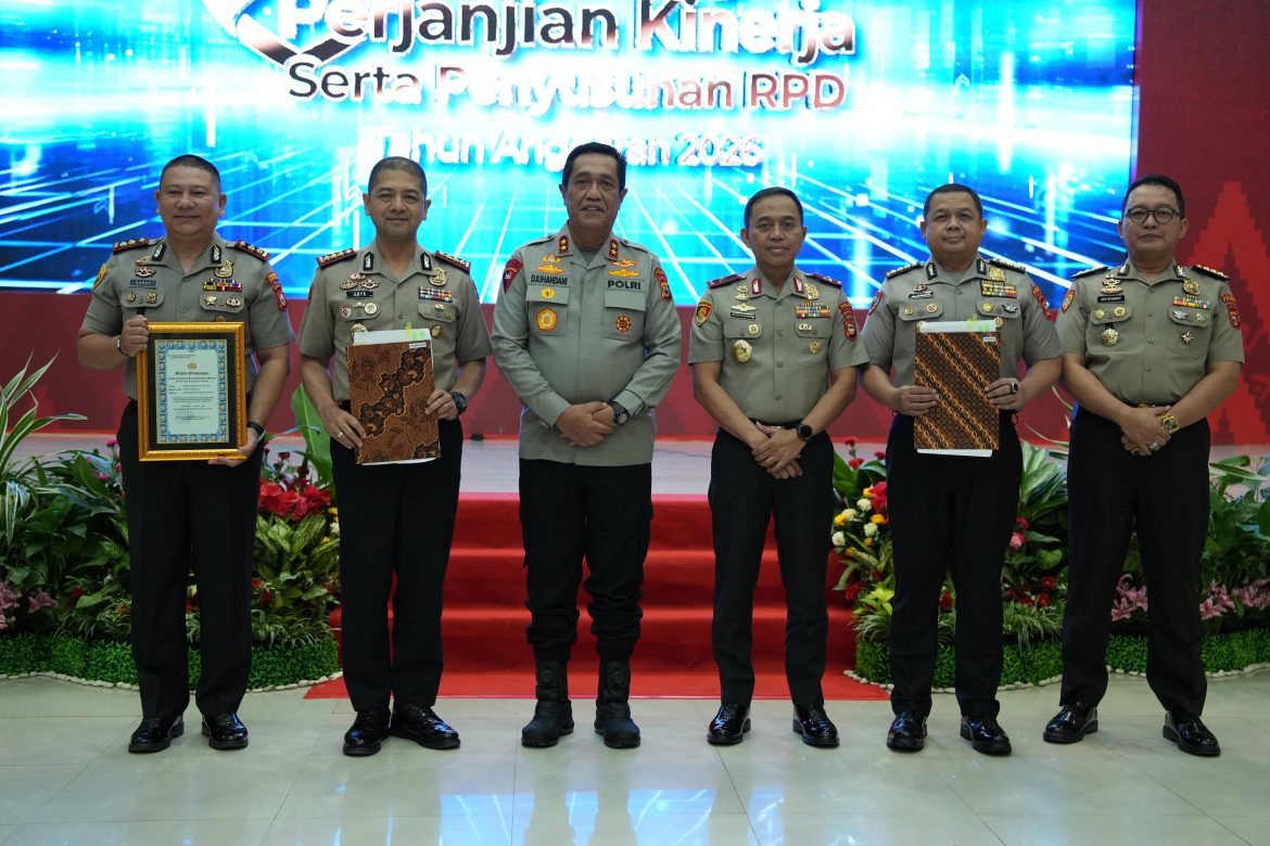 Raih Predikat WBK dan Penghargaan Kapolda Sulsel, Kapolres Sinjai Torehkan Prestasi Membanggakan.