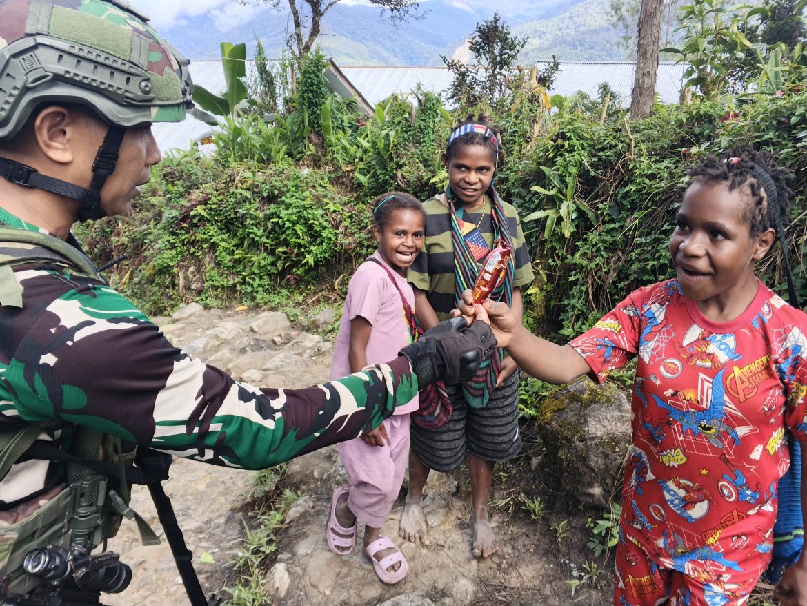 Jaya Sakti Berbagi. Door to Door dengan Senyum, Bembeng untuk Semua