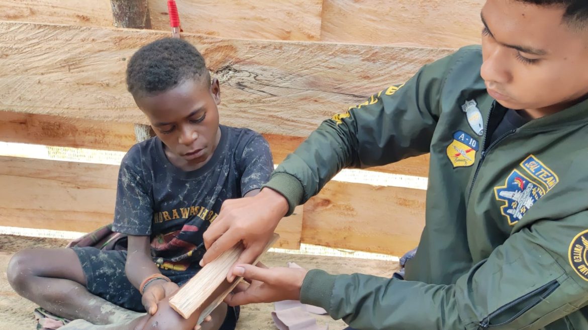 Jaya Sakti Sehat. Kasih Satgas, Mengobati dengan Cinta