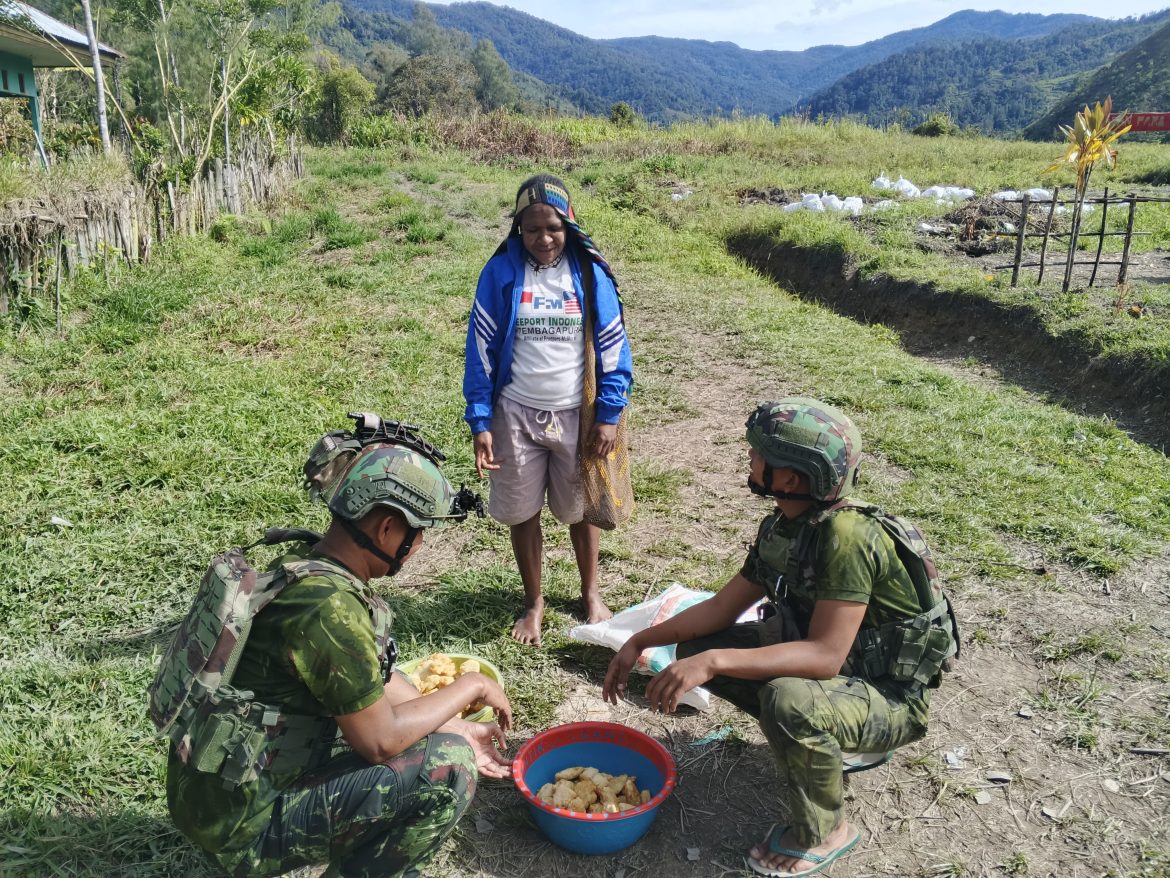 Jaya Sakti Peduli. Semangat Tak Pernah Surut, Pos Bilai Borong Dagangan Mama-Mama Bilai