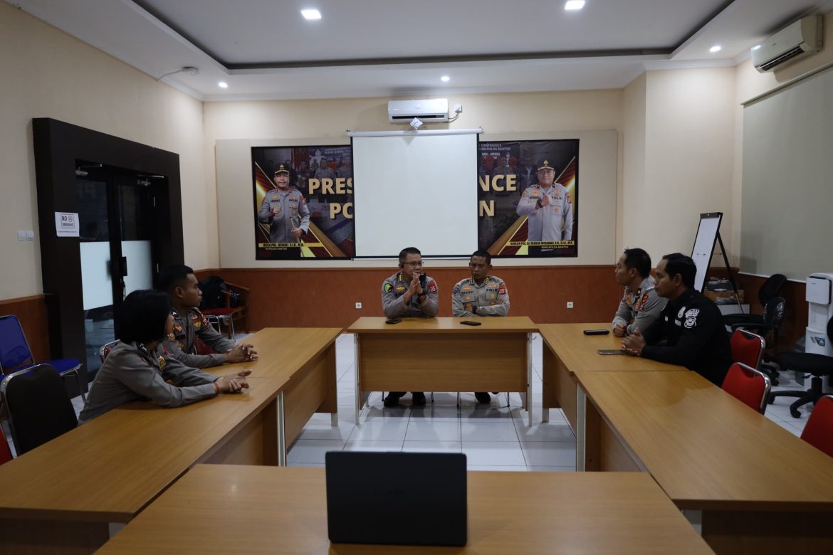 Tingkatkan Keimanan, Personel Polda Banten Ikuti Pembinaan Rohani dan Mental